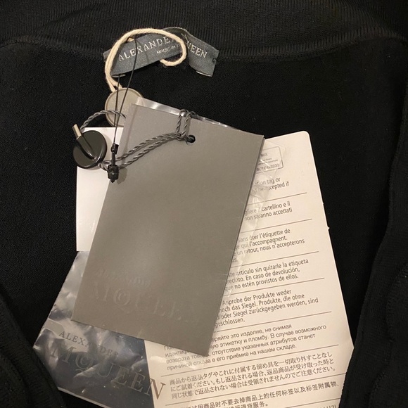 🚫SOLD🚫 Alexander McQueen Off Shoulder Knit Top - Picture 5 of 5